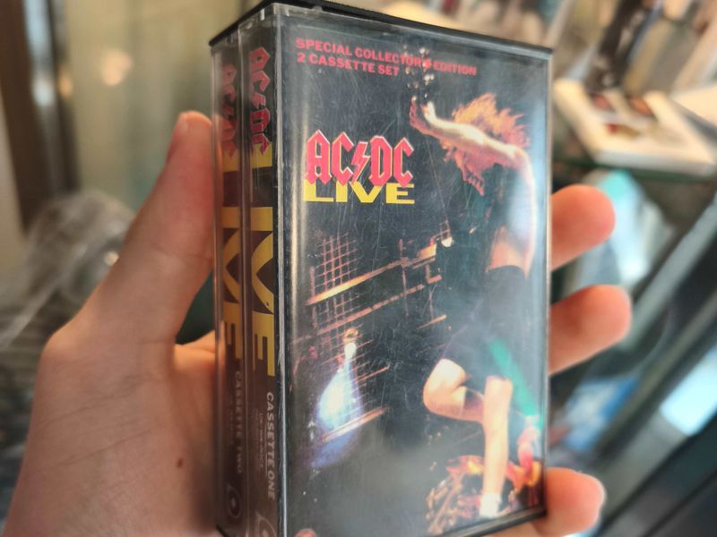 Cassette AC/DC collector